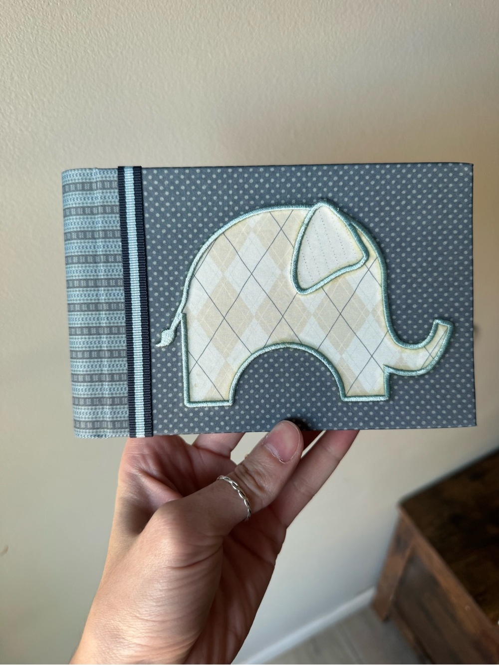 CR Gibson Alex Collection Grandma's Brag Book Elephant Photo Album Cathy Heck